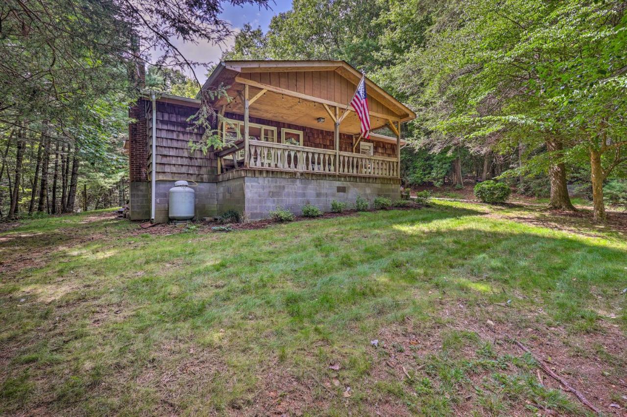 Peaceful Roaring Gap Retreat With Fire Pit And Patio! Villa ภายนอก รูปภาพ